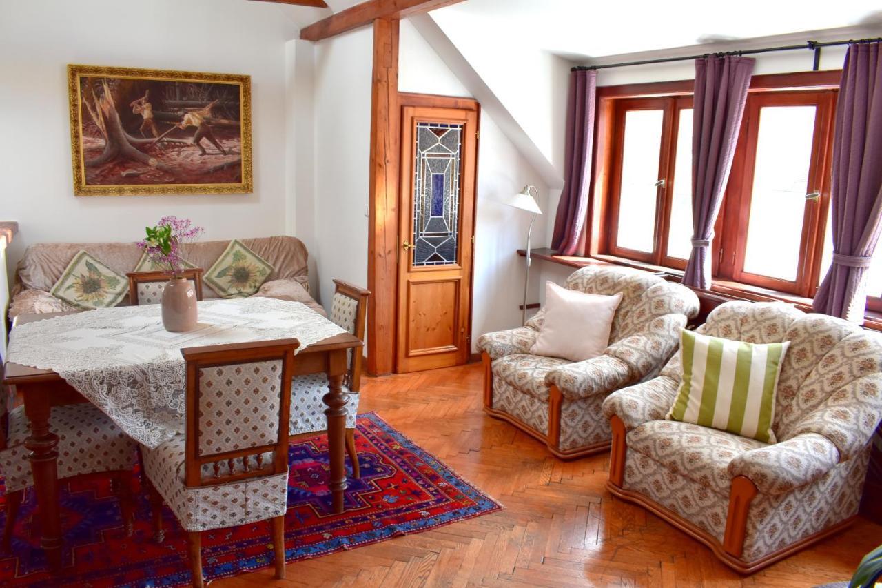Old Town Konviktska - Bohemian Apartmán
