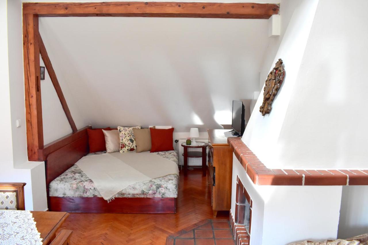 Apartmán Old Town Konviktska - Bohemian